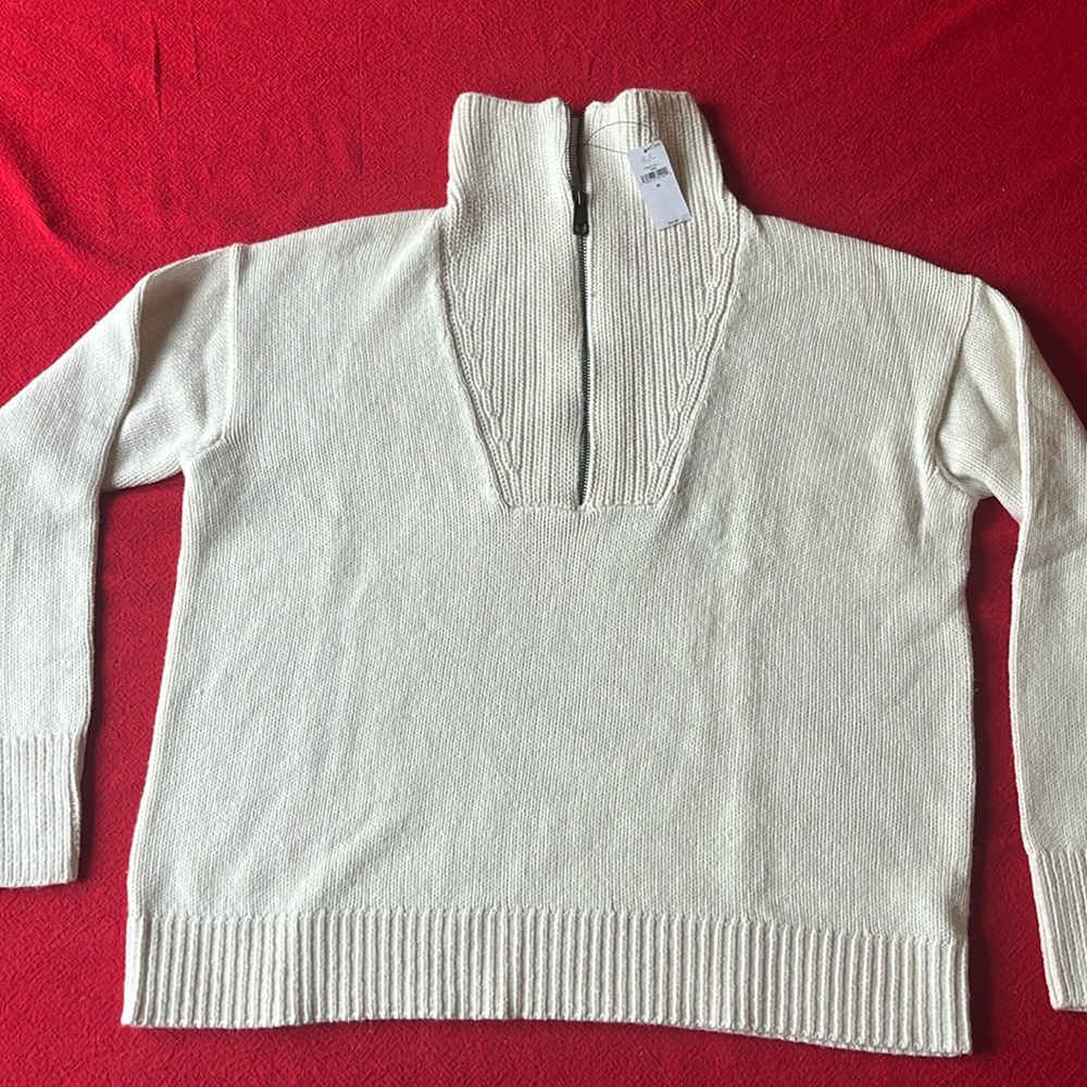 NWT Banana Republic Factory Cream cotton-blend sweater, size M